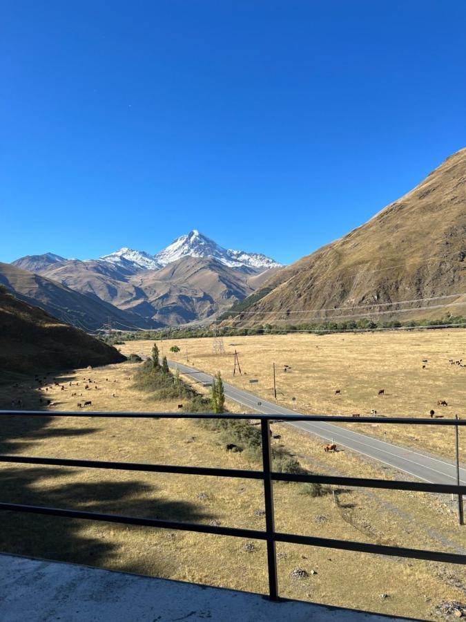 Gzaze Apartamento Kazbegi Exterior foto