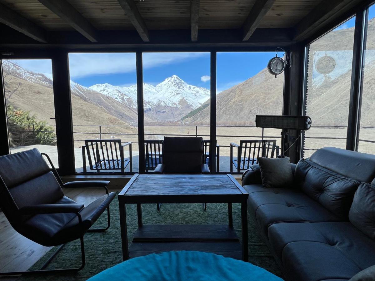 Gzaze Apartamento Kazbegi Exterior foto